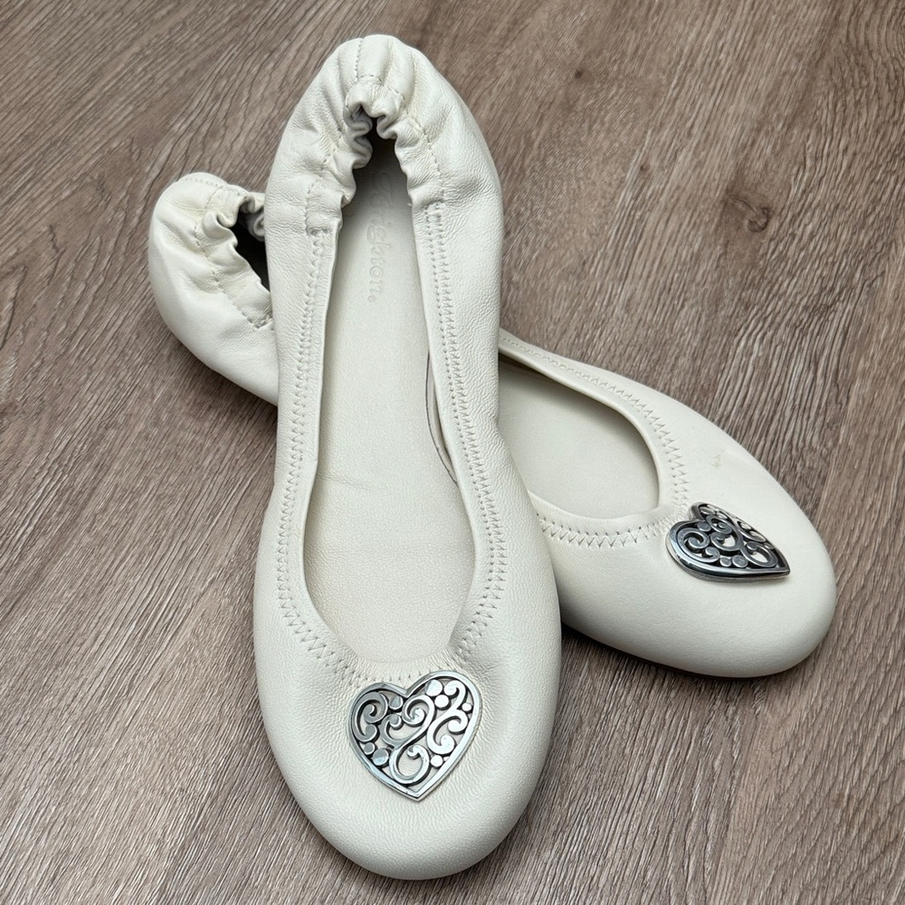 NWT Brighton Leather Cream “Heart” Ballet Flats